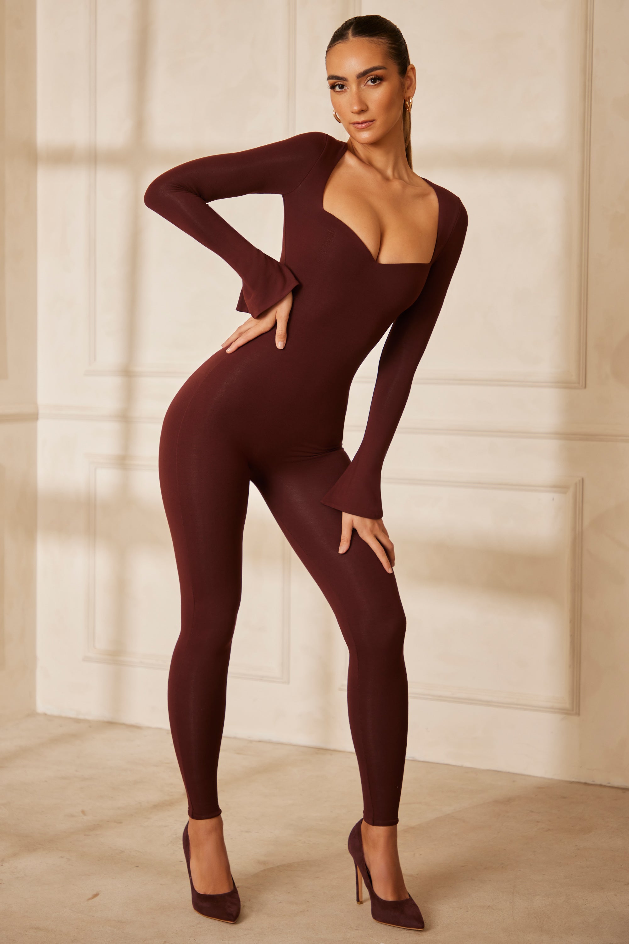 Petite Sweetheart Neckline Long Sleeve Jumpsuit in Brown