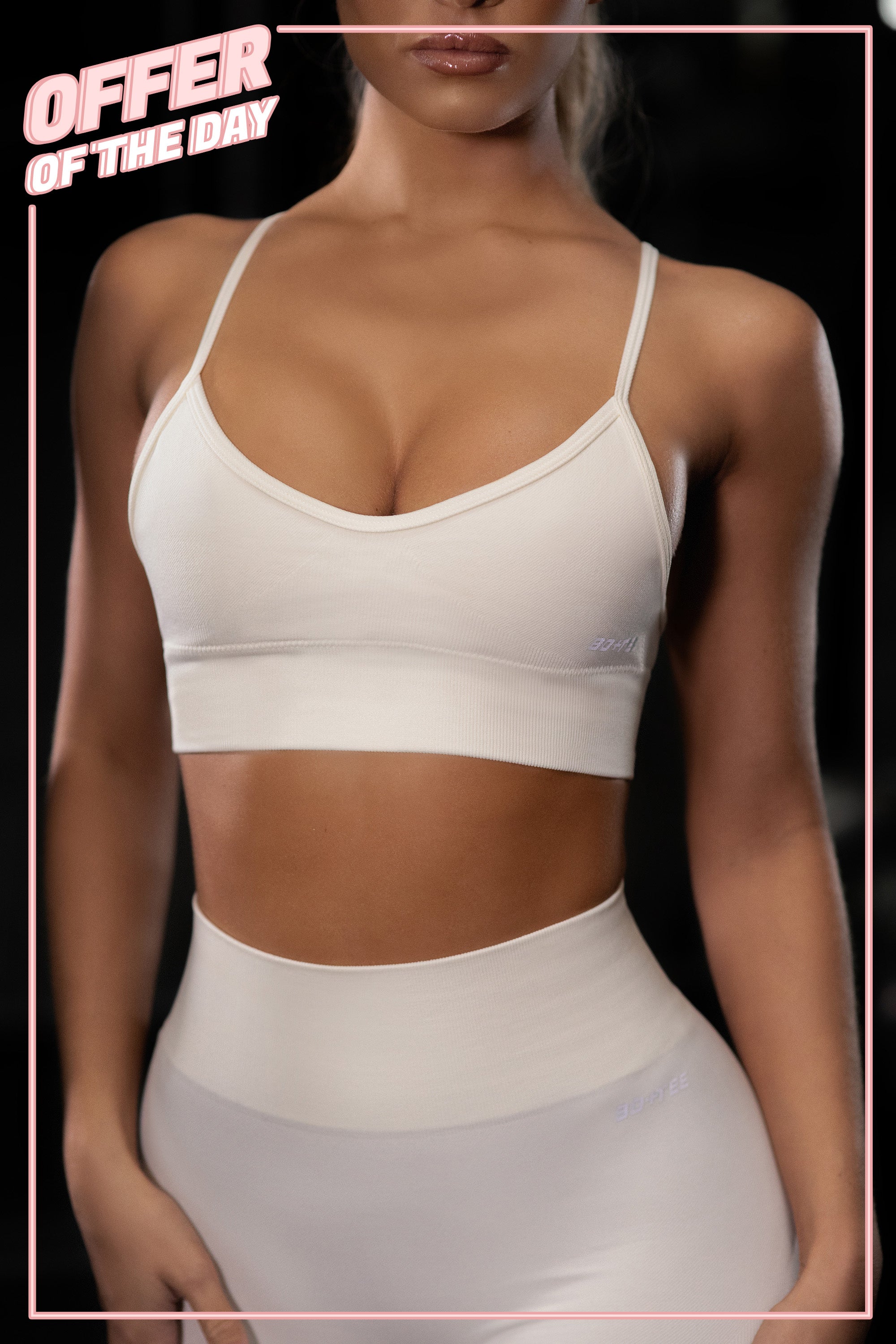 Empower Seamless V Neck Sports Bra in Cream